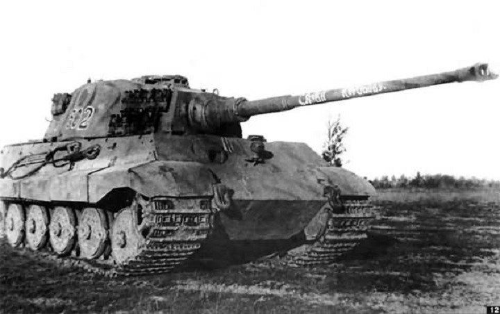 Tiger II: Το ισχυρότερο γερμανικό άρμα του Β’ ΠΠ – Δείτε το βίντεο